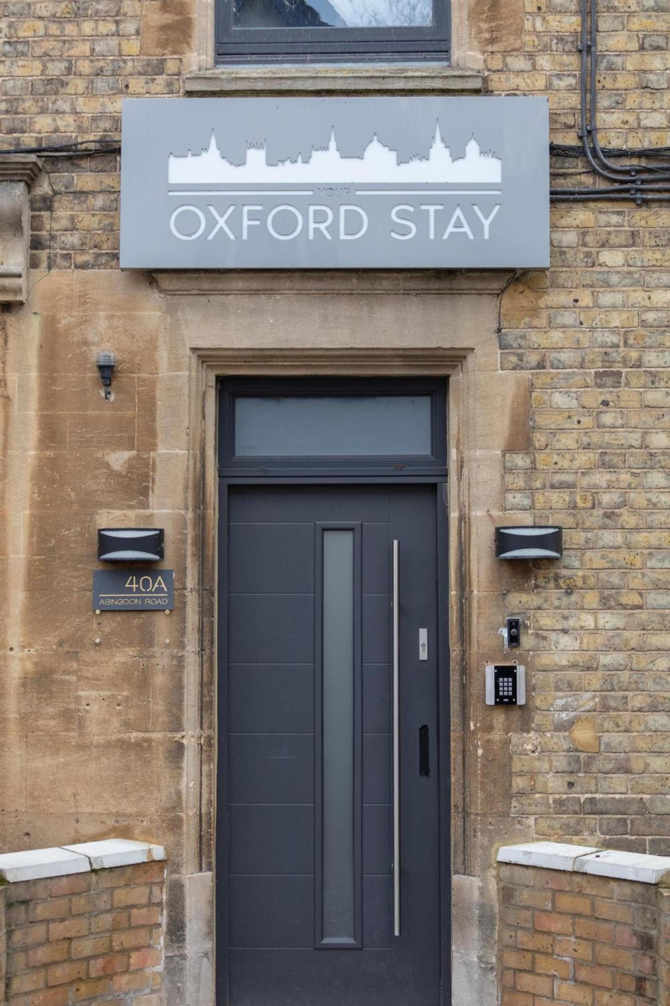 Modern City Centre Studio Apartment 202 オックスフォード エクステリア 写真